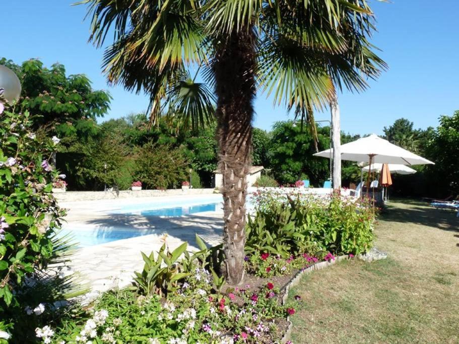 Gites Chez Belliveau Meursac Экстерьер фото