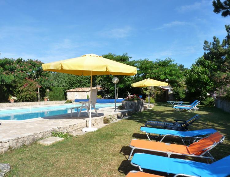 Gites Chez Belliveau Meursac Экстерьер фото